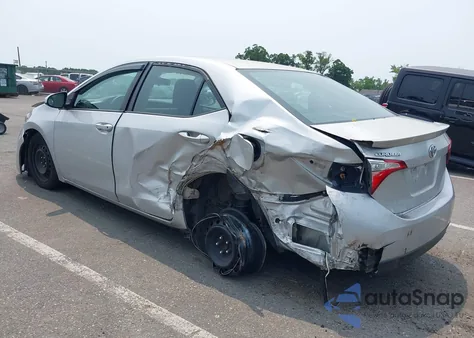 2018 Toyota Corolla Le z USA, uszkodzony, nr VIN 2T1BURHE9JC067155